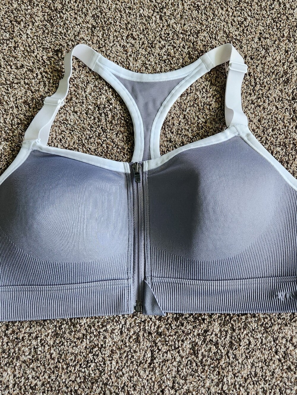 Victoria's Secret Pink Seamless Air Front-Close High-Support Sports Bra Size L